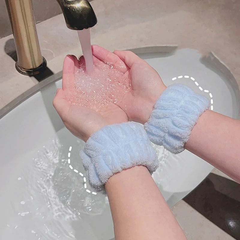 1/4PCS Reusable Wrist Washing  - огляд і ціна Home Textiles Face Towel