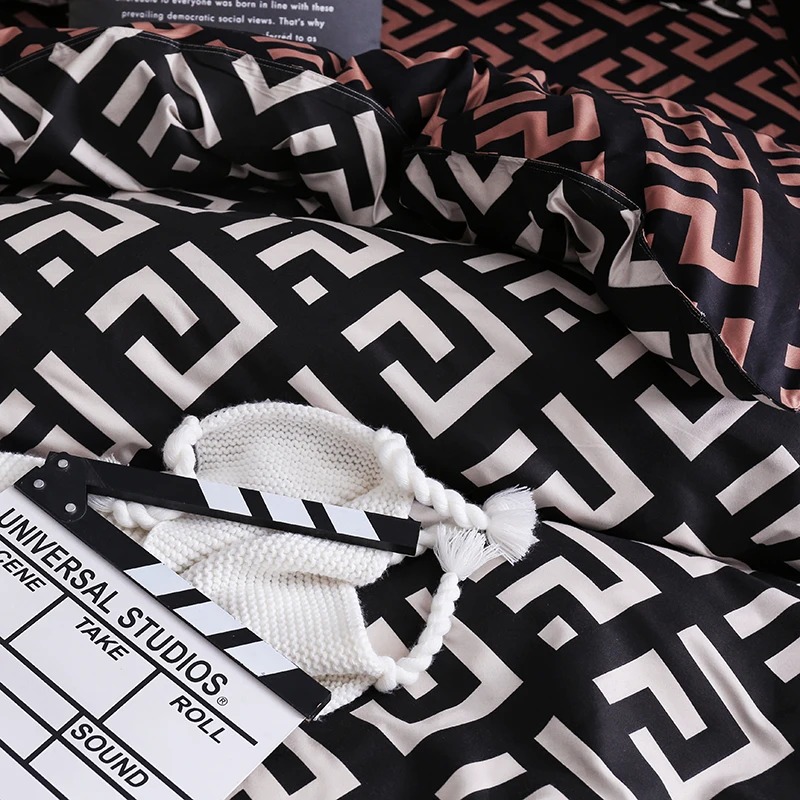 Luxury Black Bedding Comforter - огляд і ціна Linen Duvet Cover